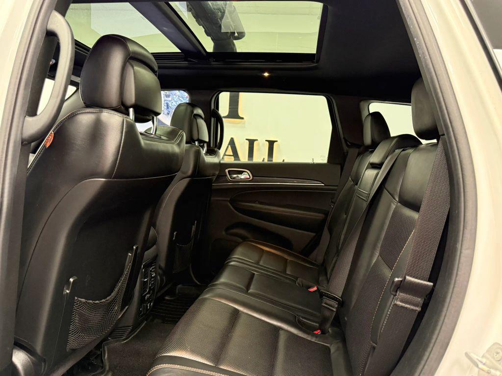 used 2016 Jeep Grand Cherokee car, priced at $12,495