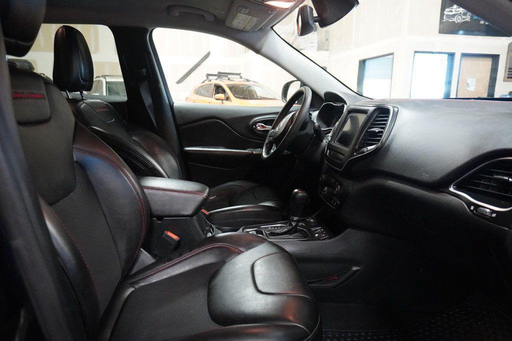 used 2022 Jeep Cherokee car, priced at $13,990