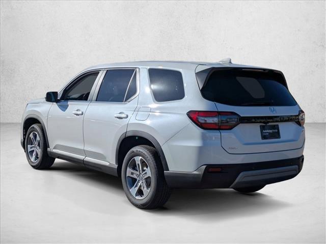new 2025 Honda Pilot car, priced at $45,670
