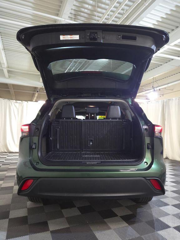 used 2023 Toyota Highlander car, priced at $36,150