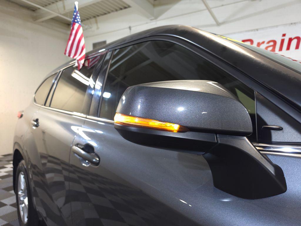 used 2020 Toyota Highlander car, priced at $28,484