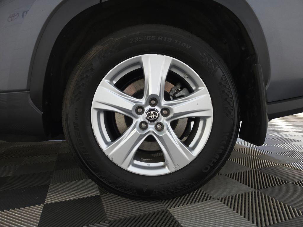 used 2020 Toyota Highlander car, priced at $28,484