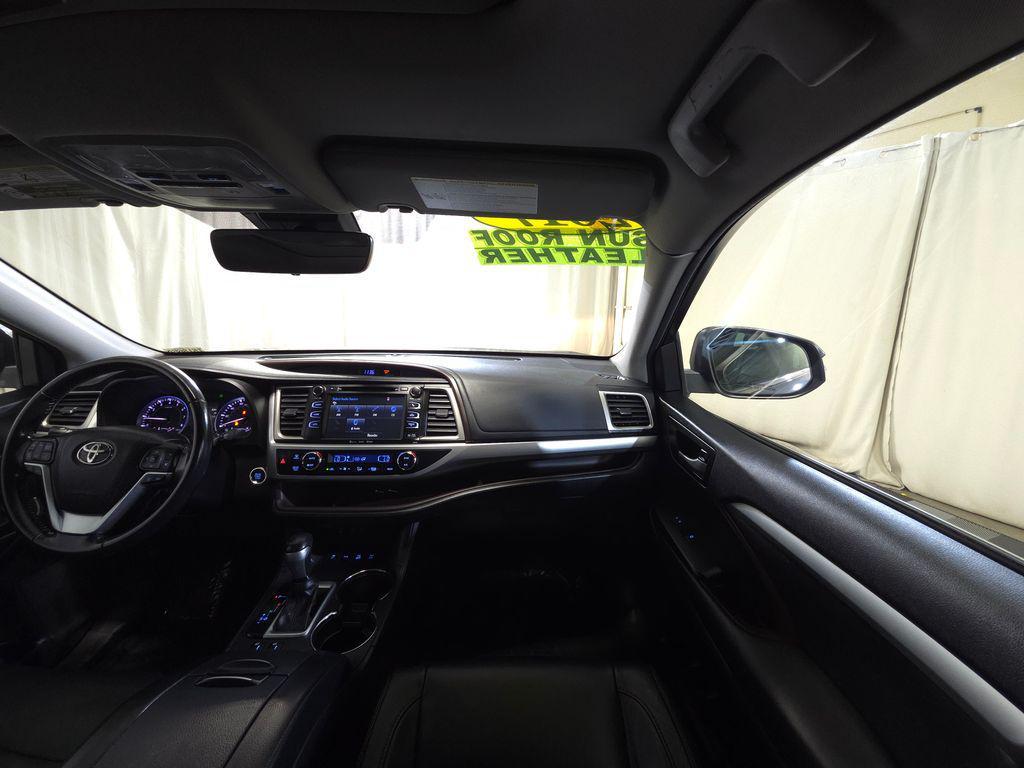 used 2017 Toyota Highlander car, priced at $21,400