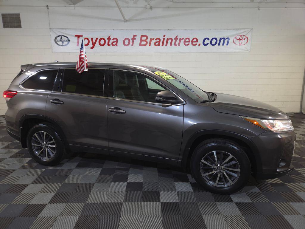 used 2017 Toyota Highlander car, priced at $21,400