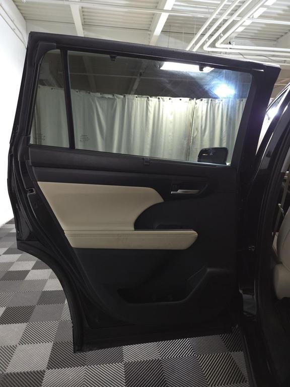 used 2025 Toyota Highlander car, priced at $43,595