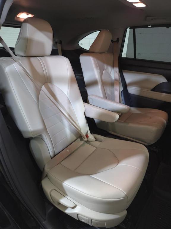 used 2025 Toyota Highlander car, priced at $43,595