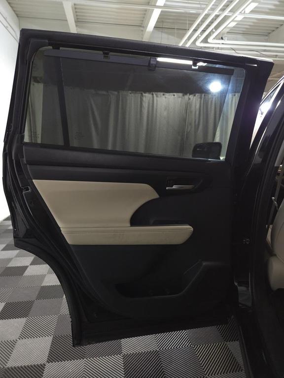 used 2025 Toyota Highlander car, priced at $43,595