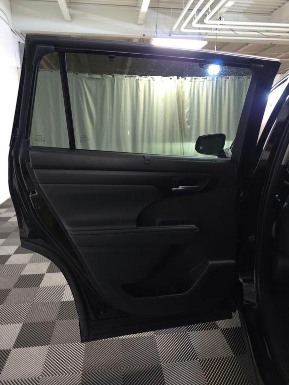 used 2025 Toyota Highlander car, priced at $47,454