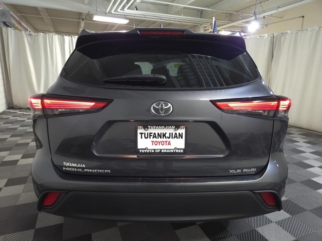 used 2020 Toyota Highlander car, priced at $31,975