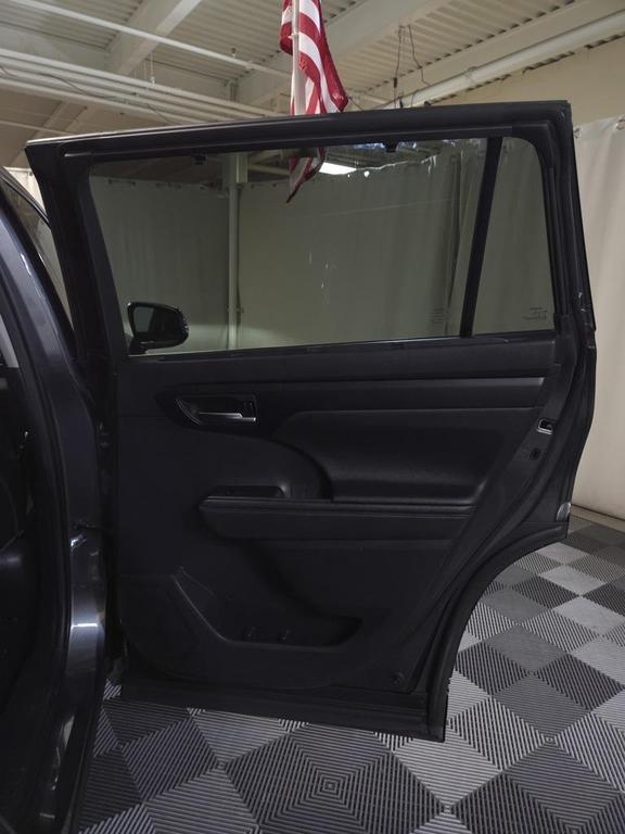 used 2020 Toyota Highlander car, priced at $31,975