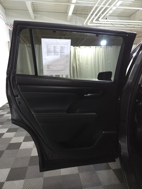 used 2020 Toyota Highlander car, priced at $31,975