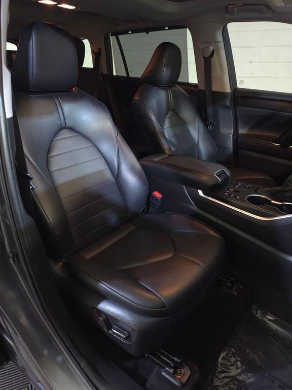 used 2023 Toyota Highlander car, priced at $42,949