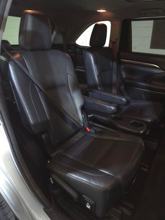 used 2015 Toyota Highlander car, priced at $16,500