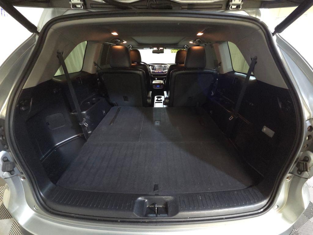 used 2015 Toyota Highlander car, priced at $16,500