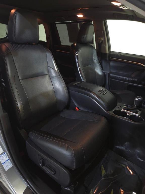 used 2015 Toyota Highlander car, priced at $16,500
