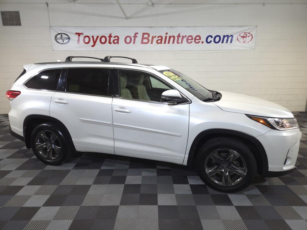 used 2017 Toyota Highlander car, priced at $21,565