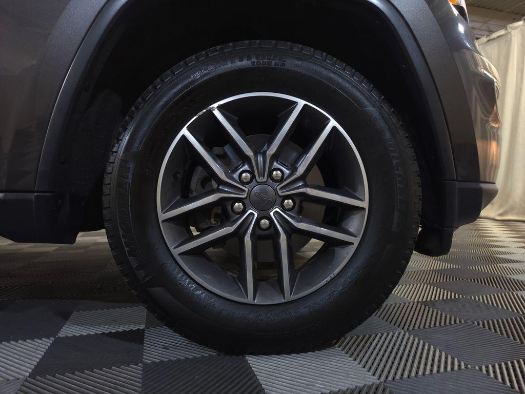 used 2020 Jeep Grand Cherokee car, priced at $25,799