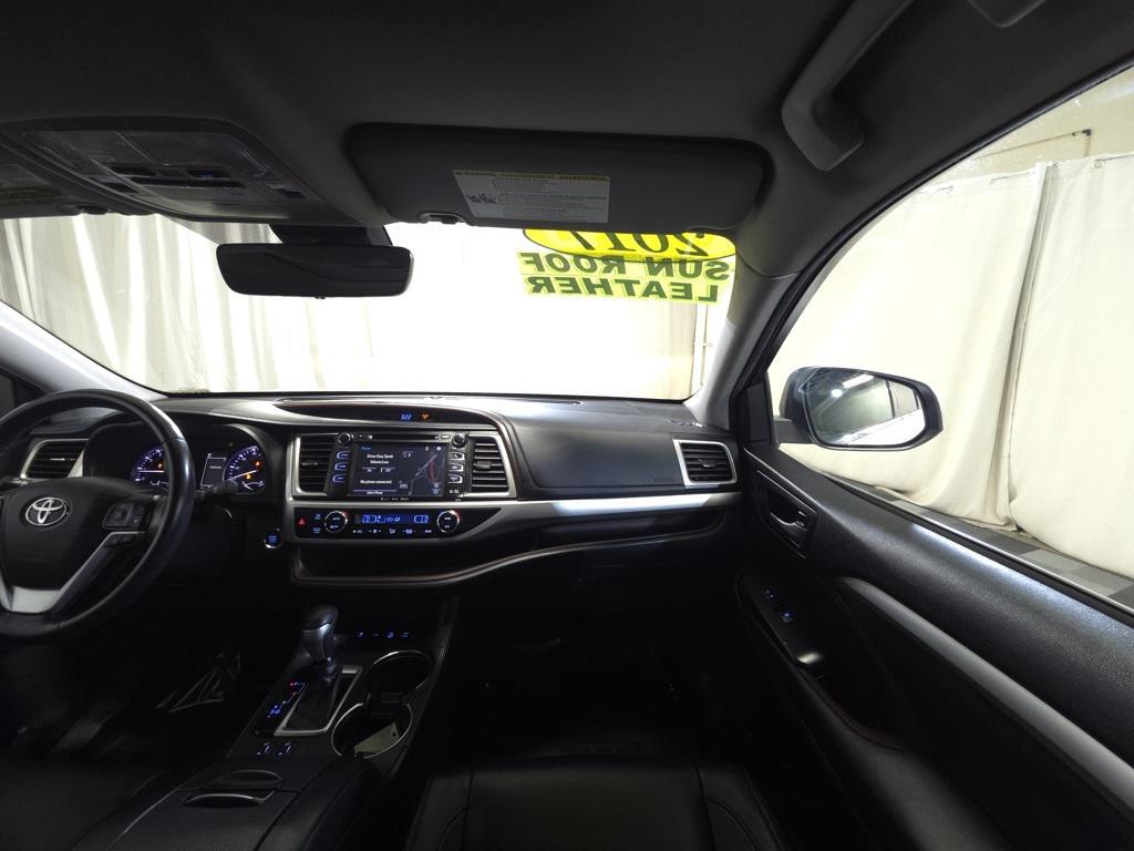 used 2017 Toyota Highlander car, priced at $25,600