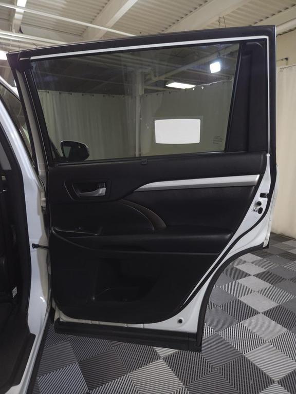 used 2017 Toyota Highlander car, priced at $25,600