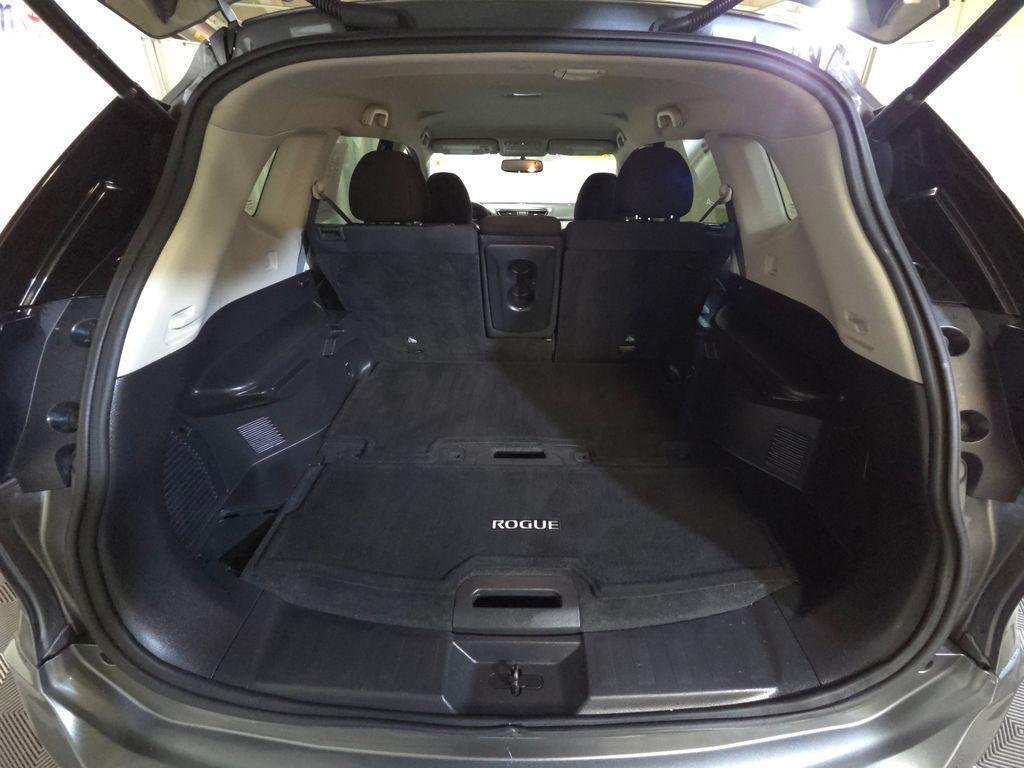 used 2017 Nissan Rogue car