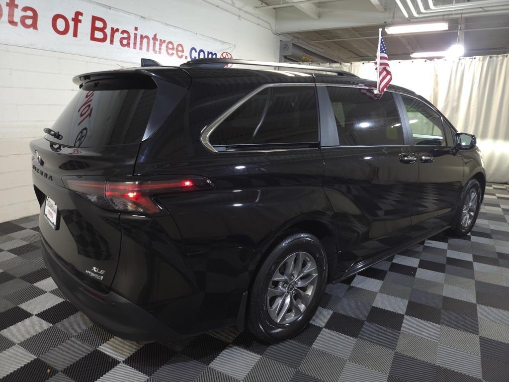 used 2024 Toyota Sienna car, priced at $40,970