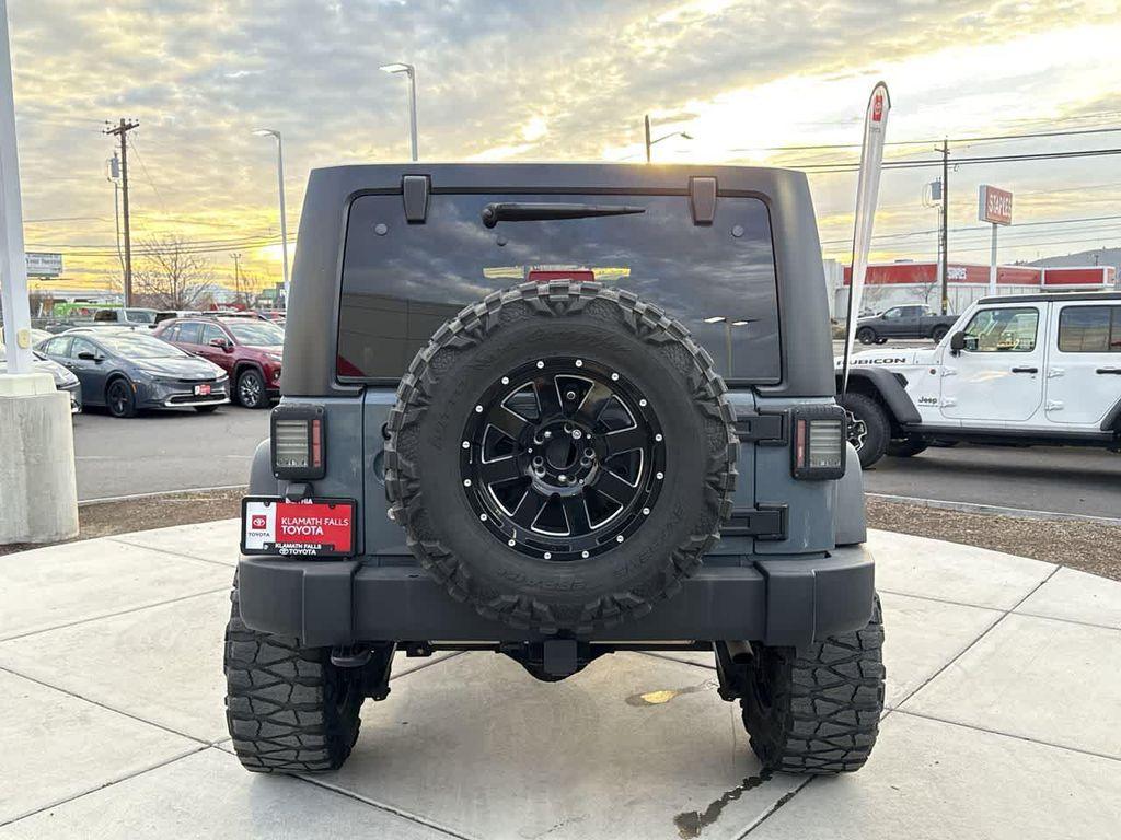 used 2015 Jeep Wrangler Unlimited car, priced at $20,047