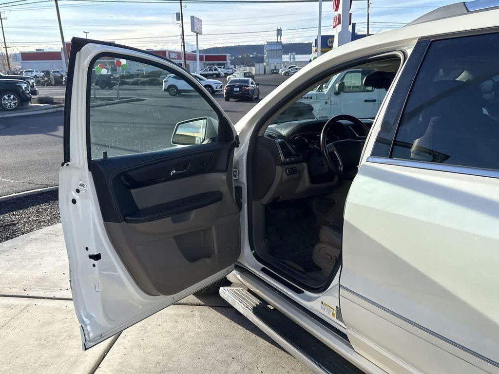 used 2014 GMC Acadia car, priced at $8,390