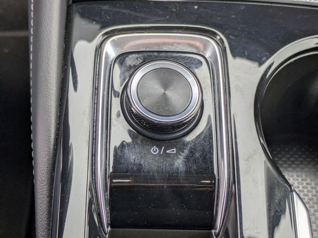 used 2025 Buick Envision car, priced at $26,333