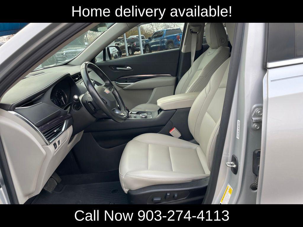 used 2022 Cadillac XT4 car, priced at $22,271