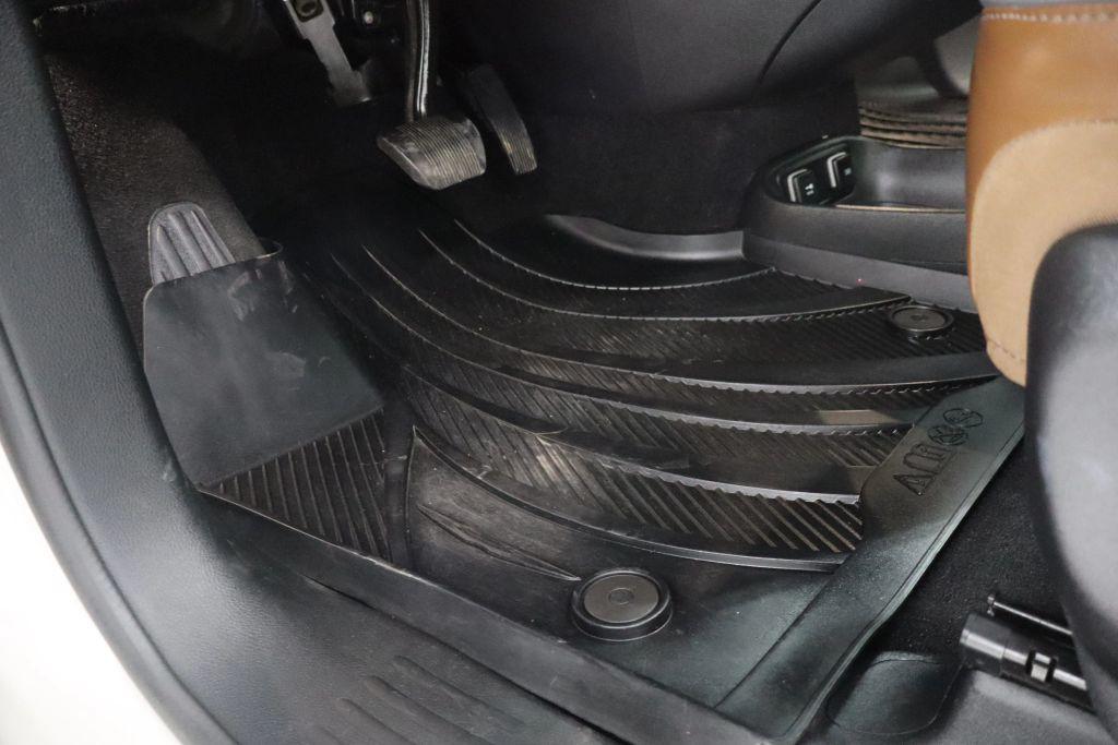 used 2019 Chrysler Pacifica car, priced at $15,900