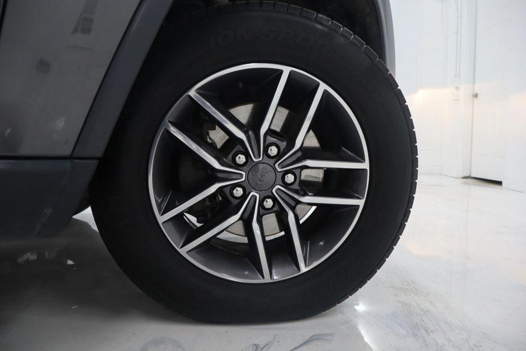 used 2019 Jeep Grand Cherokee car, priced at $16,900