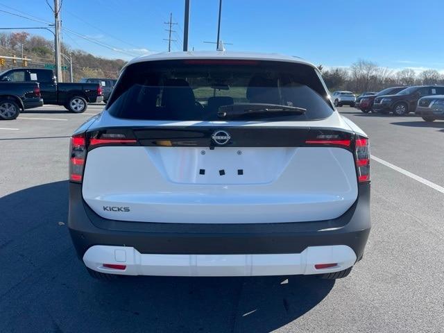 new 2025 Nissan Kicks car