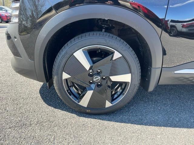 new 2025 Nissan Kicks car, priced at $25,465