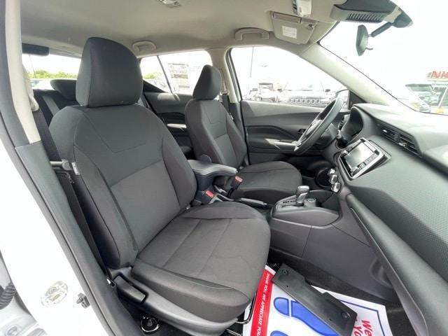 new 2025 Nissan Kicks Play car, priced at $22,757