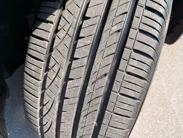 used 2024 Ford Edge car, priced at $26,900