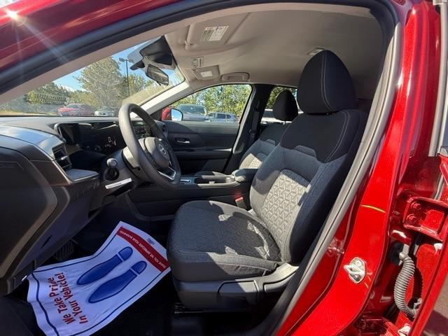 new 2025 Nissan Kicks car, priced at $24,897