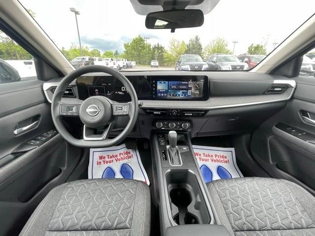 new 2025 Nissan Kicks car, priced at $22,647