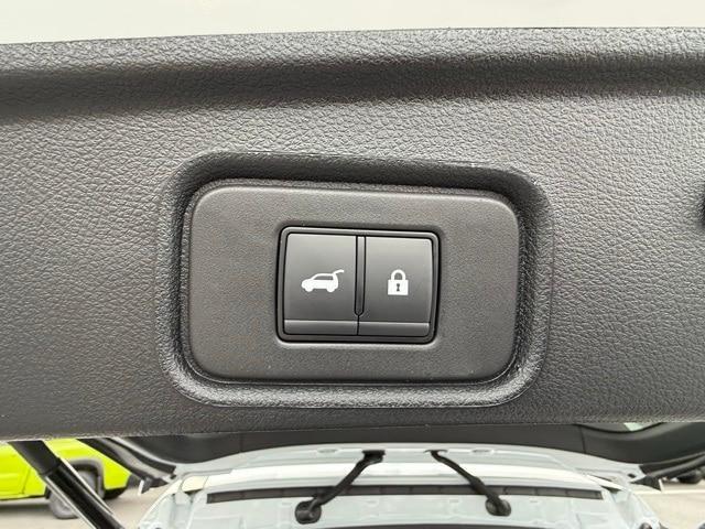 new 2025 Nissan Pathfinder car, priced at $39,569