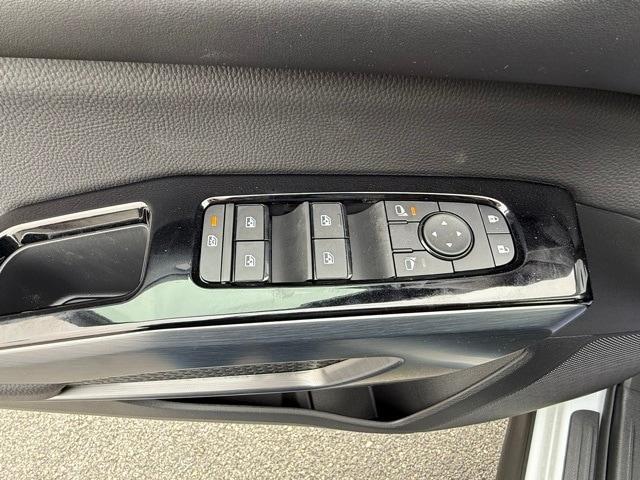 new 2025 Nissan Pathfinder car, priced at $39,569