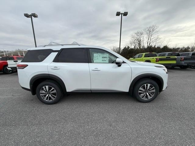 new 2025 Nissan Pathfinder car, priced at $39,569