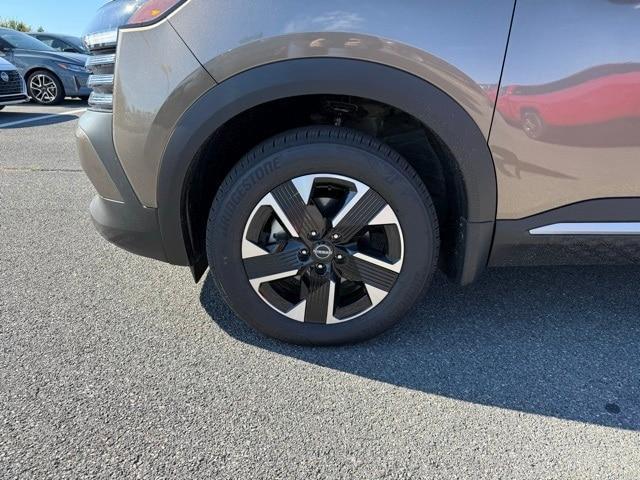 new 2026 Nissan Kicks car, priced at $28,039