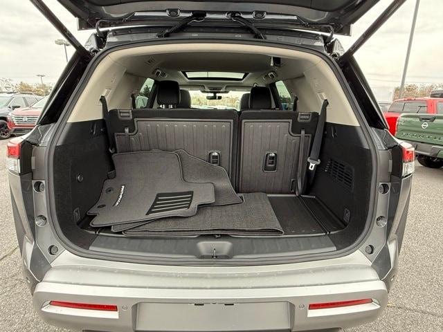 new 2025 Nissan Pathfinder car, priced at $42,924