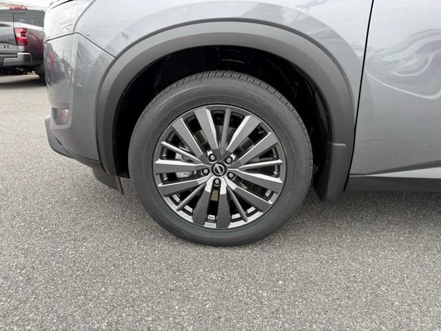 new 2025 Nissan Pathfinder car, priced at $42,924