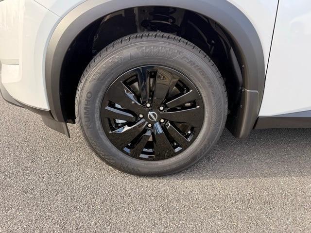 new 2025 Nissan Pathfinder car, priced at $37,413