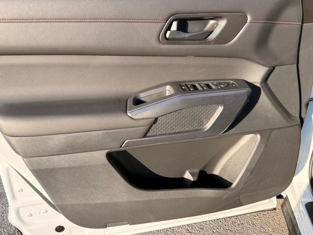 new 2026 Nissan Pathfinder car, priced at $50,440