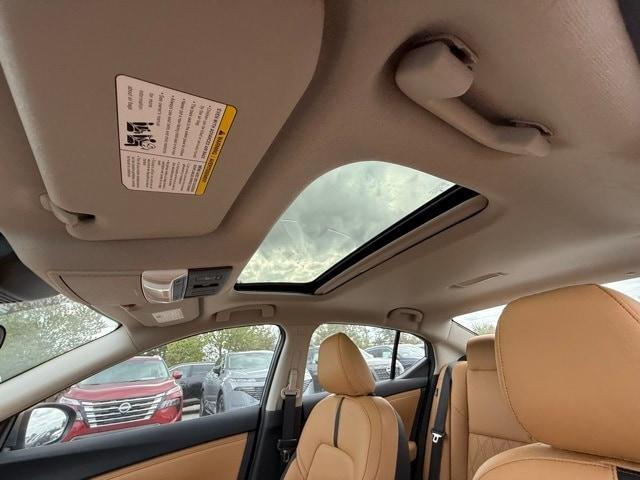 new 2025 Nissan Sentra car, priced at $24,015