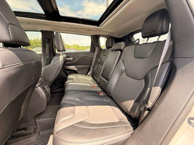 used 2022 Jeep Cherokee car, priced at $21,400