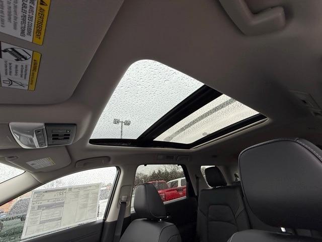 new 2025 Nissan Pathfinder car, priced at $45,622