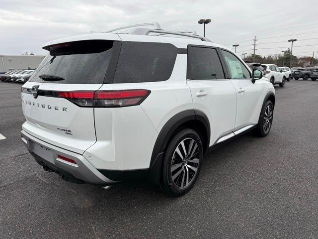 new 2025 Nissan Pathfinder car, priced at $45,622