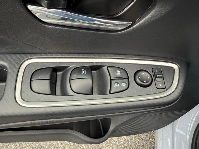 new 2025 Nissan Versa car, priced at $21,194
